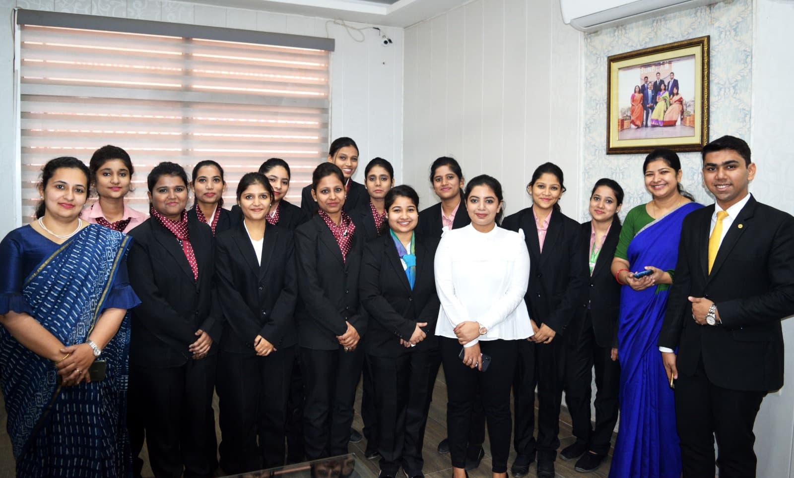 Sunbeam College for Women Varanasi College Images photo 9